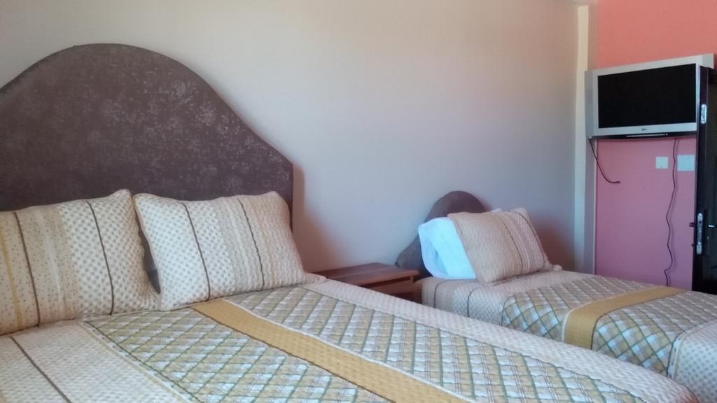 Hotel Tropik Leadonna 몬테고 베이 외부 사진