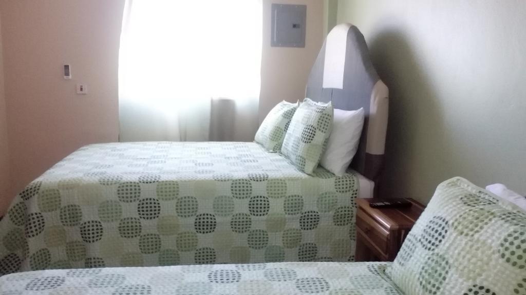 Hotel Tropik Leadonna 몬테고 베이 외부 사진